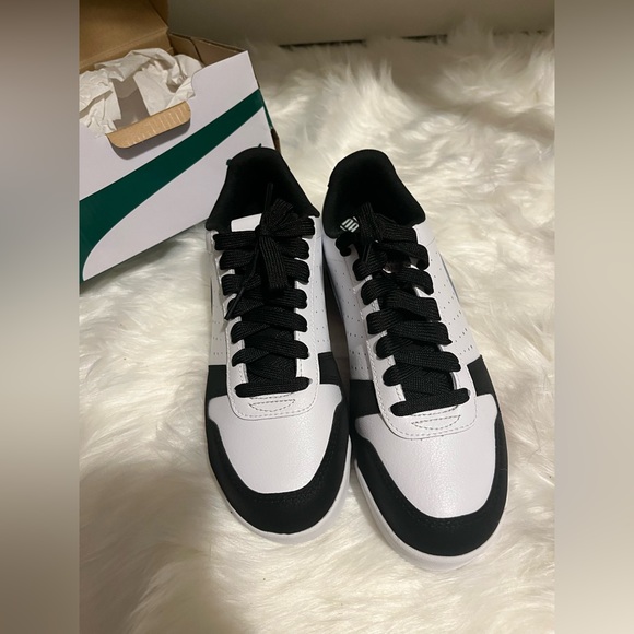 Puma ROMA Brand new in box - Picture 1 of 6